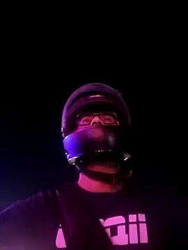 Snapshot of YoursThickDick chatting on 10/01/25, 04:22 YoursThickDick online show from 10/01/25, 04:22