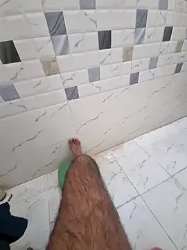 Snapshot of YoursThickDick chatting on 10/26/25, 08:15 YoursThickDick online show from 10/26/25, 08:15