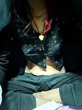 Shreya-couple online show from 11/20/25, 01:39