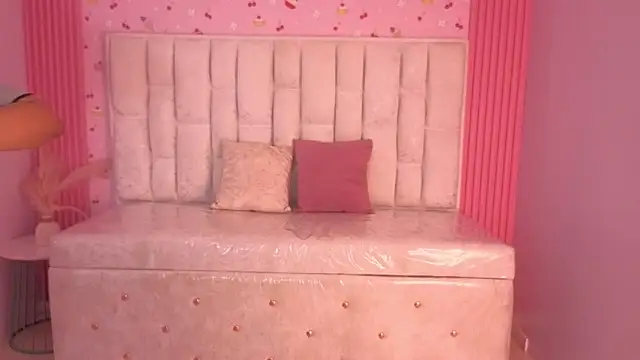 ambar fox s online show from 04/08/26, 08:10