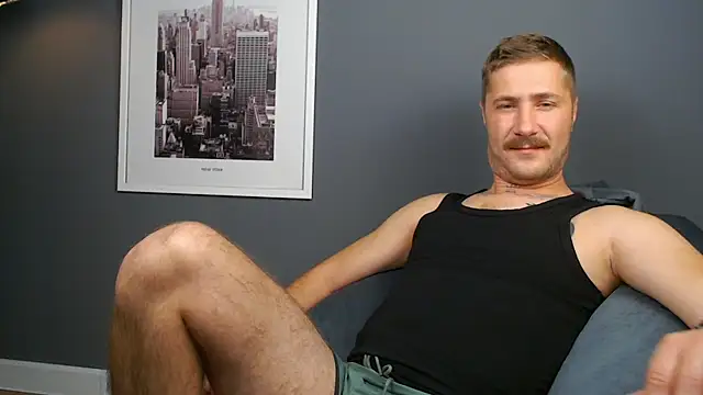 Snapshot of Mr_At_ chatting on 10/28/25, 07:07 Mr At online show from 10/28/25, 07:07