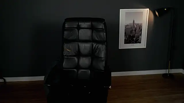 Snapshot of Mr_At_ chatting on 09/11/25, 07:08 Mr At online show from 09/11/25, 07:08