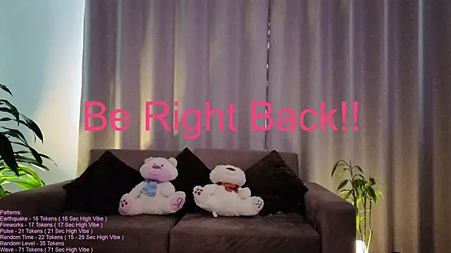 Snapshot of _LittleSammy chatting on 02/20/26, 06:10 LittleSammy online show from 02/20/26, 06:10