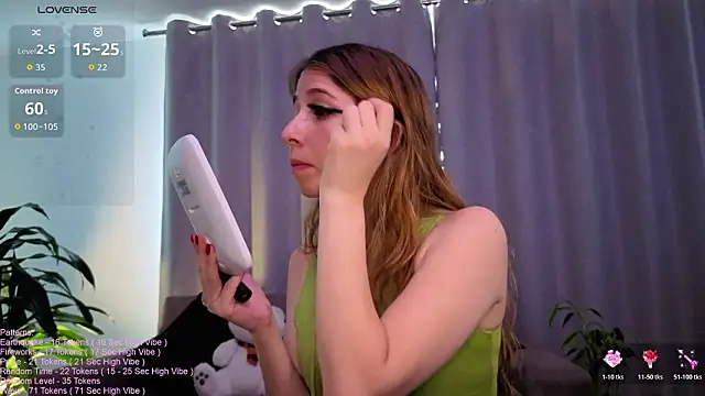 Snapshot of _LittleSammy chatting on 02/19/26, 06:38 LittleSammy online show from 02/19/26, 06:38