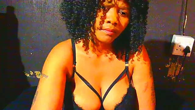 Augustine-Blooomxx online show from 11/14/25, 05:33