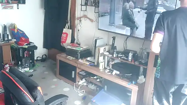 Snapshot of pierre_oi66699 chatting on 04/08/26, 09:00 pierre oi66699 online show from 04/08/26, 09:00