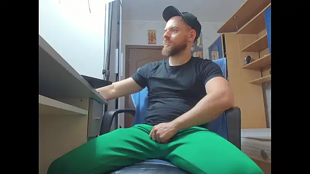 Snapshot of JaceBlaze chatting on 10/17/25, 06:10 JaceBlaze online show from 10/17/25, 06:10