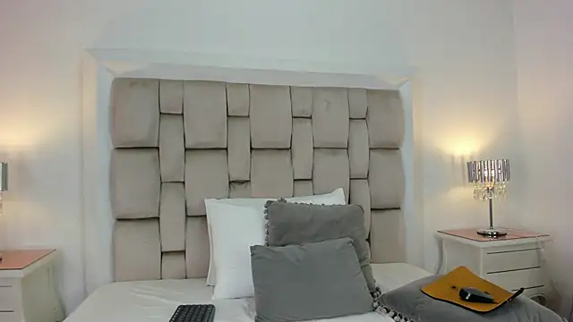 frehia dimou online show from 02/09/26, 11:30