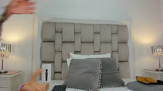 frehia dimou online show from 02/10/26, 12:04