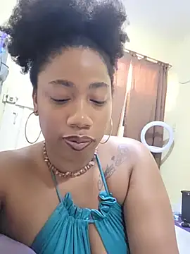 Snapshot of Naomi_jhonson chatting on 06/24/26, 03:32 Naomi jhonson online show from 06/24/26, 03:32