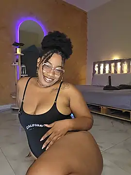 Snapshot of Naomi_jhonson chatting on 06/16/26, 02:17 Naomi jhonson online show from 06/16/26, 02:17