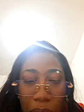 Naomi jhonson online show from 10/11/25, 11:50