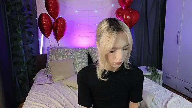 Snapshot of okerriella chatting on 02/15/26, 07:51 okerriella online show from 02/15/26, 07:51