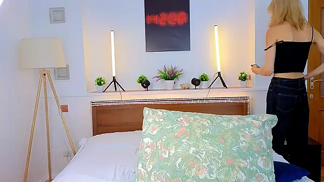 okerriella online show from 04/03/26, 07:26