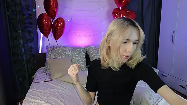 Snapshot of okerriella chatting on 02/15/26, 07:09 okerriella online show from 02/15/26, 07:09