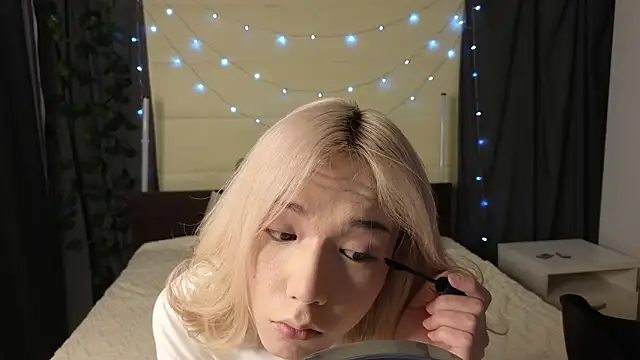 Snapshot of okerriella chatting on 01/14/26, 08:40 okerriella online show from 01/14/26, 08:40