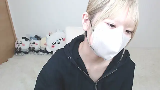 Snapshot of yuna_rin chatting on 03/01/26, 11:32 yuna rin online show from 03/01/26, 11:32