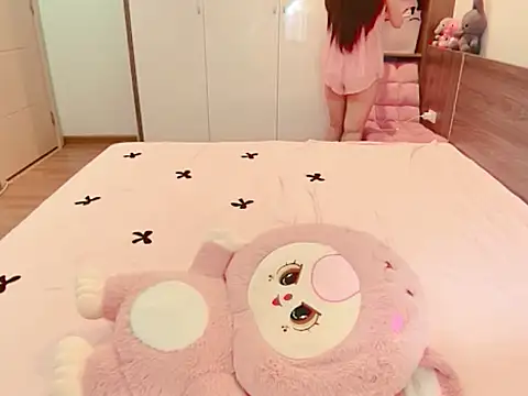 JunCii 9x online show from 11/05/25, 02:14