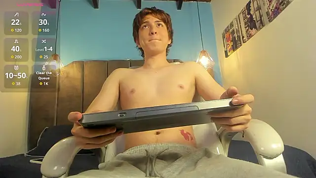 Oscar and dani online show from 02/25/26, 03:07