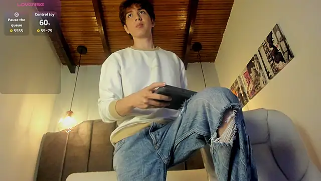 Oscar and dani online show from 10/09/25, 04:02