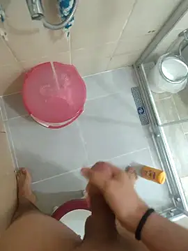 Snapshot of BichromeNonmetal chatting on 02/19/26, 12:57 BichromeNonmetal online show from 02/19/26, 12:57