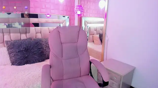 im angelica online show from 10/25/25, 02:17