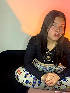 Snapshot of Karma_And_Sex chatting on 09/23/25, 04:19 Karma And Sex online show from 09/23/25, 04:19