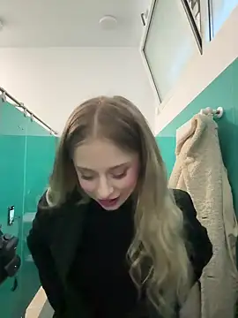 BabyAnais online show from 11/05/25, 01:25