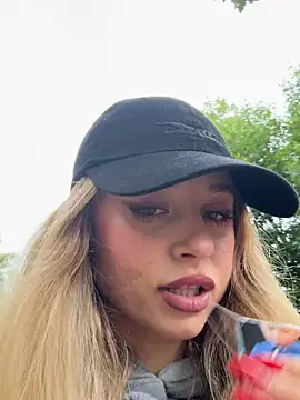 BabyAnais online show from 09/25/25, 10:32