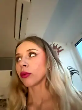 BabyAnais online show from 09/15/25, 04:51