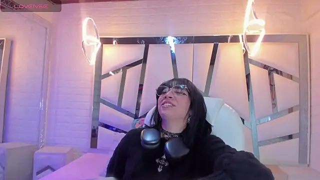 Niina Sissy online show from 05/04/26, 11:07