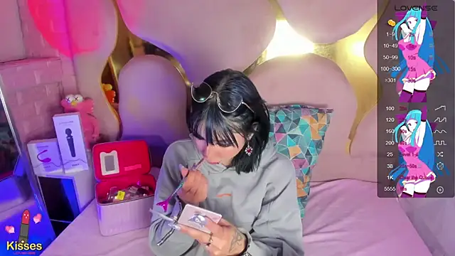 Niina Sissy online show from 03/05/26, 08:00