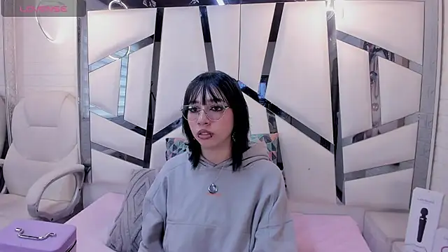 Niina Sissy online show from 03/08/26, 08:56