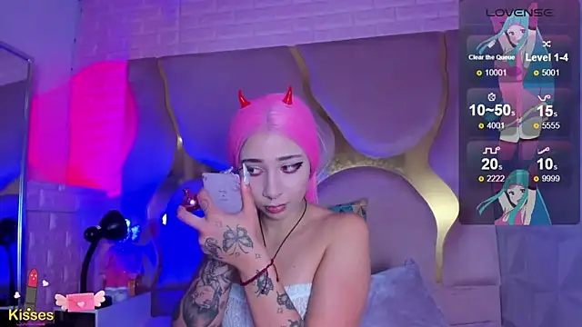 Niina Sissy online show from 04/22/26, 04:52