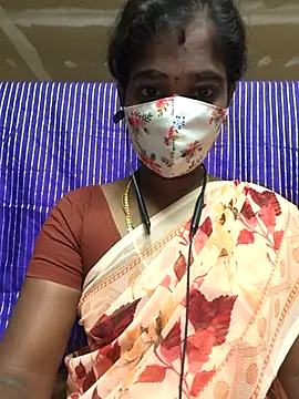 Snapshot of Tamil_Jillu chatting on 11/08/25, 03:48 Tamil Jillu online show from 11/08/25, 03:48