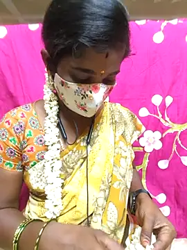 Snapshot of Tamil_Jillu chatting on 10/07/25, 04:30 Tamil Jillu online show from 10/07/25, 04:30