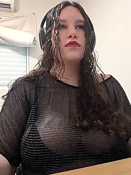 Mellhots2 online show from 12/14/25, 12:17