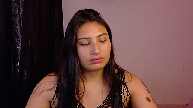 Snapshot of Linda_andrew chatting on 04/21/26, 06:58 Linda andrew online show from 04/21/26, 06:58