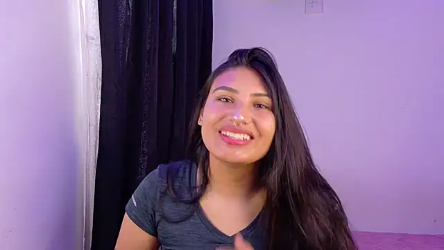 Snapshot of Linda_andrew chatting on 07/10/26, 04:07 Linda andrew online show from 07/10/26, 04:07