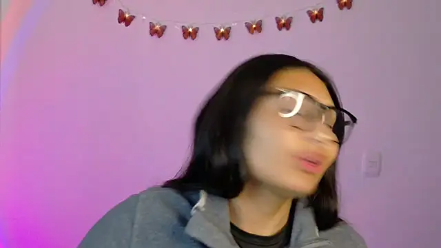 Linda andrew online show from 03/31/26, 04:20