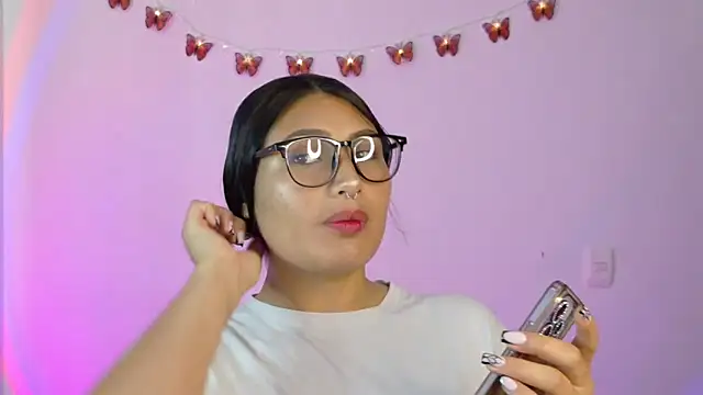 Linda andrew online show from 03/28/26, 04:41