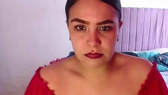 Salma deep online show from 10/16/25, 02:14