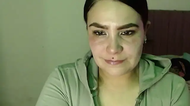 Salma deep online show from 10/27/25, 01:12