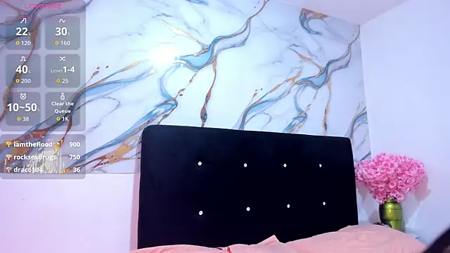 RoxanaBorns  online show from 05/13/26, 02:57