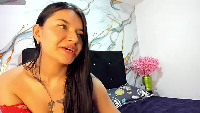 RoxanaBorns  online show from 06/27/26, 12:22