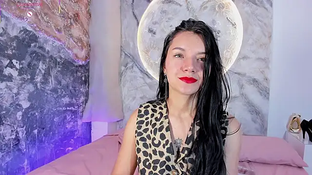 RoxanaBorns  online show from 11/02/25, 12:43