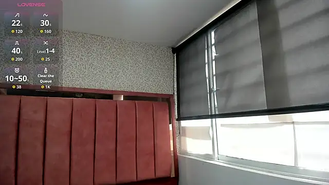Hanna Lee   online show from 10/07/25, 07:37