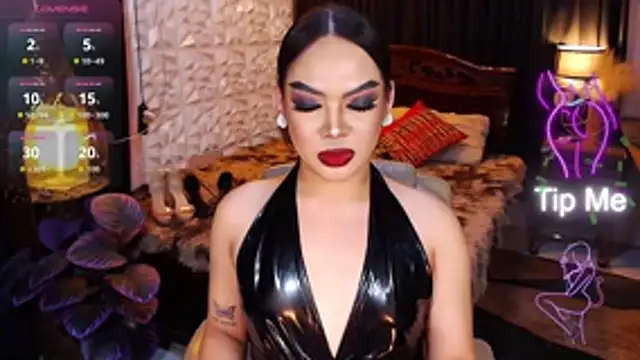 GODDESSHUGECOCKANDREA online show from 05/07/26, 05:16