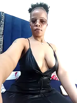 Stacy Dashh online show from 10/11/25, 04:24