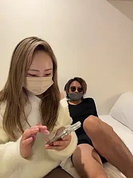 POMUPOMUPURIN2 online show from 12/23/25, 11:09